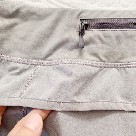 Lululemon Speed Short (2.5" Inseam),‎ Dark Chrome - Picture 5 of 6
